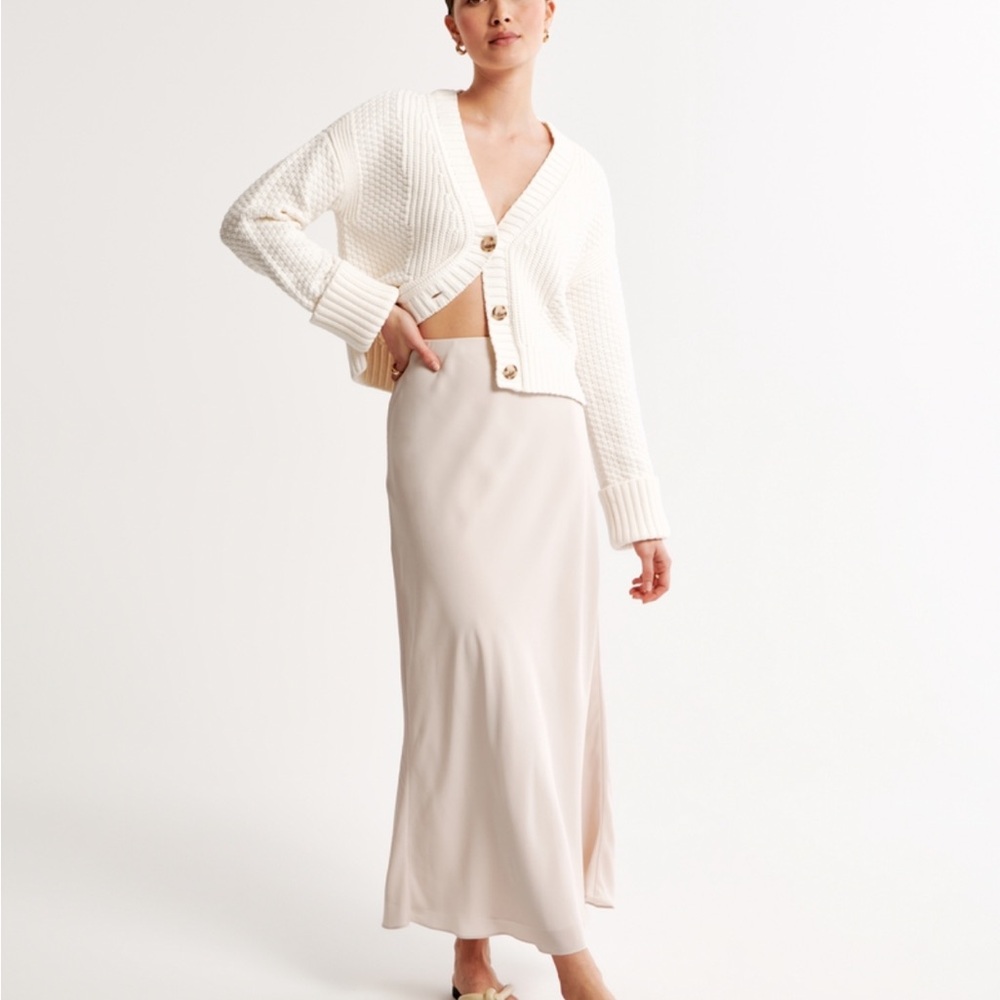 Abercrombie & Fitch White Cardigan